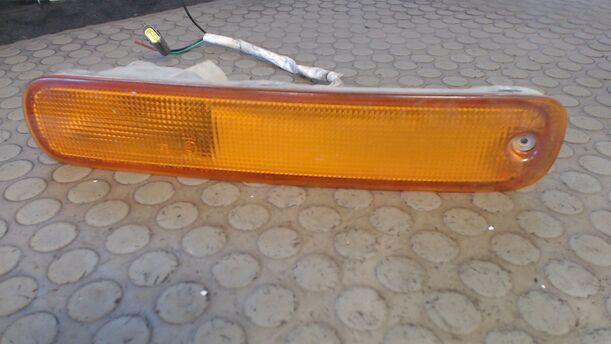 Foto: BLINKER VORN LINKS eines Mazda 323 S 1.5 Start