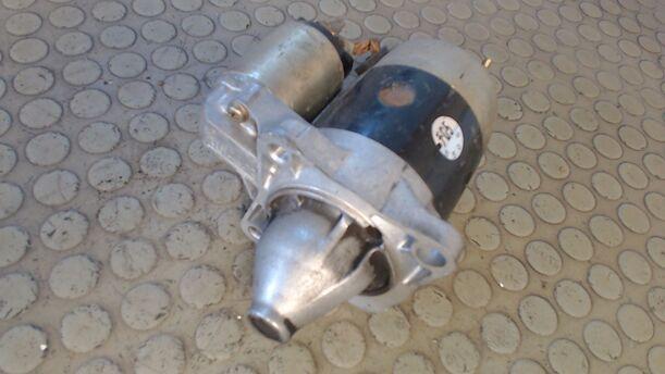 Foto: ANLASSER / STARTER eines Mazda 323 S 1.5 Start