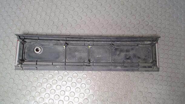 Foto: HECKLEUCHTENBAND/ BLENDE ( PASST NUR FÜR TYP F ) eines Mazda 323 F 1.9i 16V Start