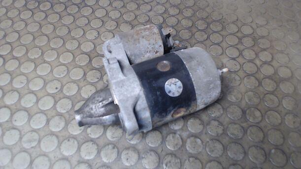 Foto: ANLASSER / STARTER eines Mazda 323 F 1.9i 16V Start