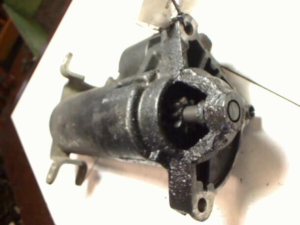 Foto: ANLASSER / STARTER BOSCH eines Peugeot 106 D Start