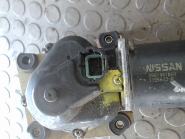 Foto: SCHEIBENWISCHERMOTOR VORN eines Nissan Micra 1.0 Start