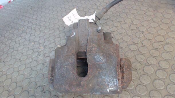 Foto: BREMSSATTEL VORN LINKS eines Ford Mondeo Turnier 16V Start