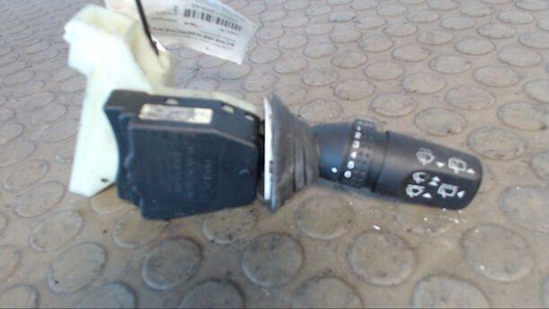 Foto: SCHEIBENWISCHERSCHALTER eines Ford Mondeo Turnier 16V Start