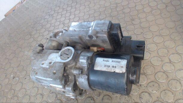 Foto: HAUPTBREMSAGGREGAT ABS eines Ford Mondeo Turnier Start