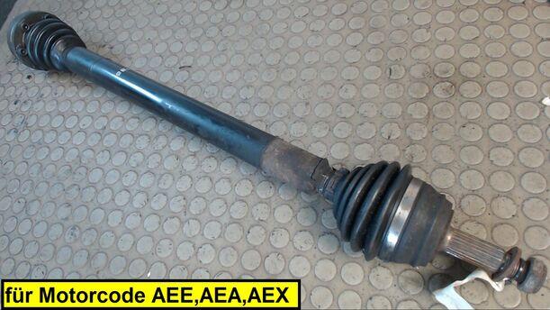 Foto: ANTRIEBSWELLE RECHTS eines VW Golf 1.6 Start