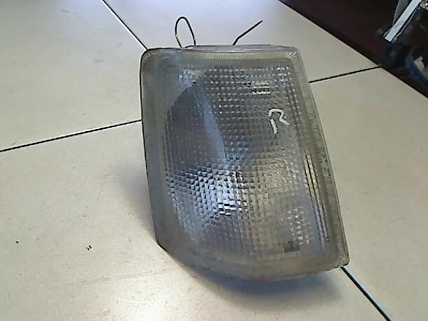 Foto: BLINKER  VORN RECHTS eines Opel Corsa Flair