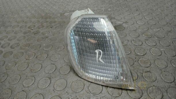 Foto: BLINKER VORN RECHTS eines Alfa Romeo 146 1.6 Twin Spark Flair