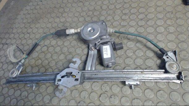 Foto: FENSTERHEBER ELEKTR. VORN RECHTS (4/5-TÜRER) eines Alfa Romeo 146 1.6 Twin Spark Flair