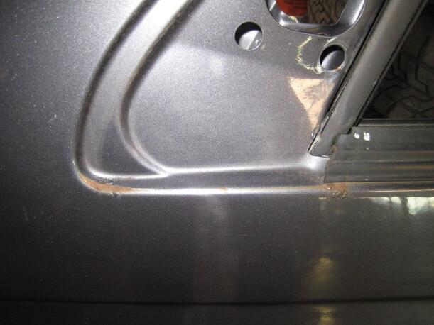 Foto: TÜR VORNE LINKS (5-Türer) eines Alfa Romeo 146 1.6 Twin Spark Flair