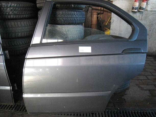 Foto: TÜR HINTEN LINKS eines Alfa Romeo 146 1.6 Twin Spark Flair