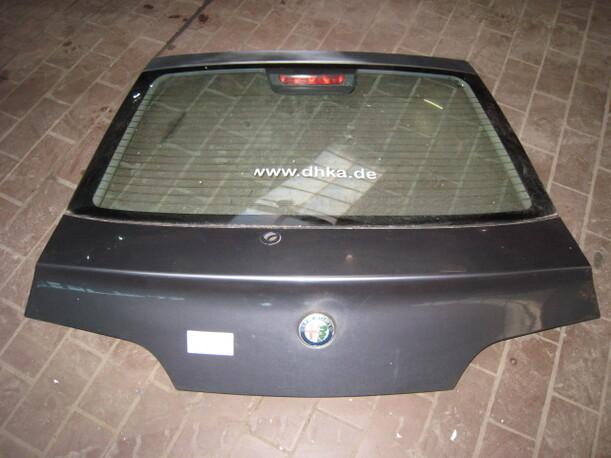 Foto: HECKKLAPPE / HECKDECKEL eines Alfa Romeo 146 1.6 Twin Spark Flair
