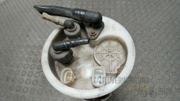 Foto: KRAFTSTOFFPUMPE eines Alfa Romeo 146 1.6 Twin Spark Flair