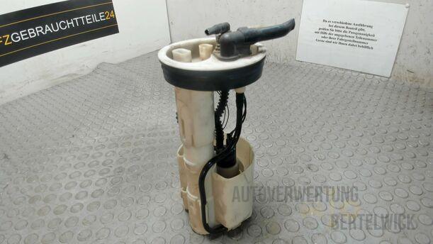 Foto: KRAFTSTOFFPUMPE eines Alfa Romeo 146 1.6 Twin Spark Flair