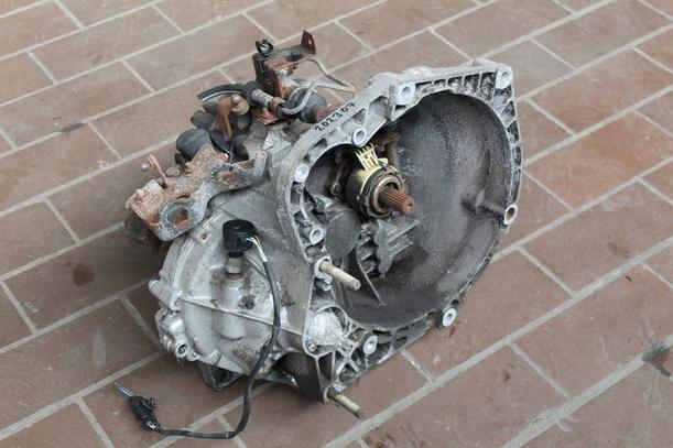 Foto: SCHALTGETRIEBE 5-GANG ( UNGEPRÜFT) eines Alfa Romeo 146 1.6 Twin Spark Flair