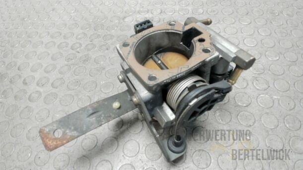 Foto: DROSSELKLAPPENSTUTZEN eines Alfa Romeo 146 1.6 Twin Spark Flair