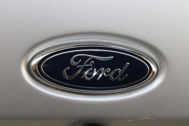 Foto: HECKKLAPPE / HECKDECKEL eines Ford Escort 16V