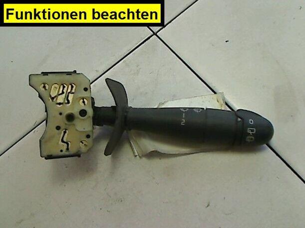 Foto: SCHEIBENWISCHERSCHALTER eines Renault Megane Coach 1.6e