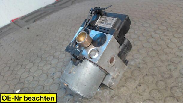Foto: HAUPTBREMSAGGREGAT ABS eines VW Passat 1.6