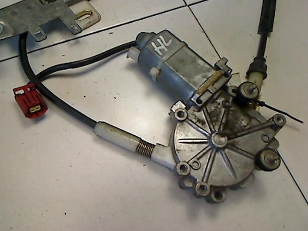 Foto: FENSTERHEBER ELEKTR. HINTEN LINKS eines Volvo 440 2.0i