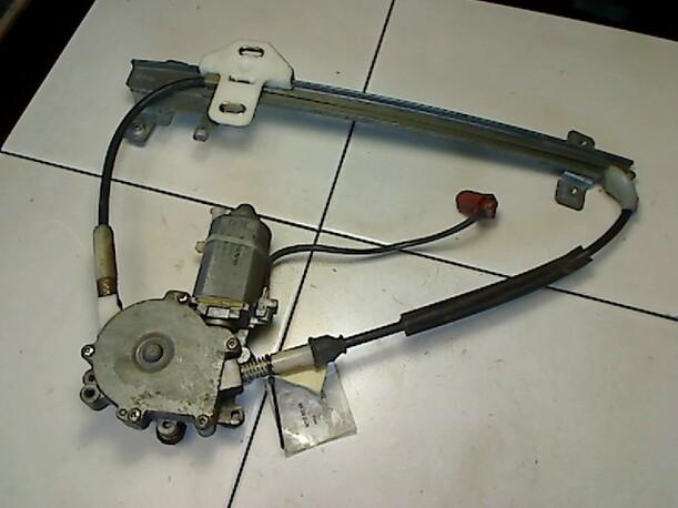 Foto: FENSTERHEBER ELEKTR. HINTEN RECHTS eines Volvo 440 2.0i