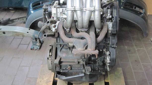 Foto: MOTOR eines Volvo 440 2.0i