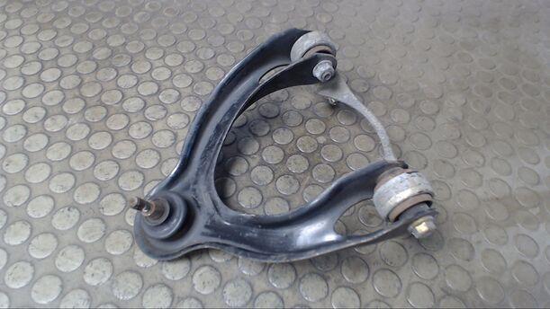 Foto: QUERLENKER VORNE LINKS OBEN eines Honda Civic 1.4i
