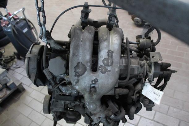 Foto: MOTOR F3N722 eines Renault R 21 GTS