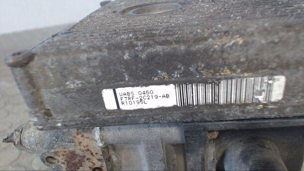 Foto: HAUPTBREMSAGGREGAT ABS eines Ford Mondeo Turnier 16V