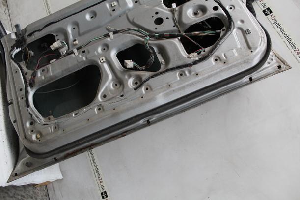 Foto: TÜR VORNE LINKS (4-Türer) eines Mazda 626 2.0i