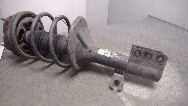 Foto: FEDERBEIN VORN LINKS eines Mazda 626 2.0i