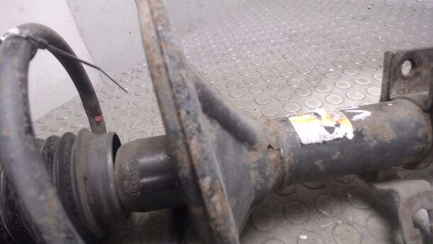 Foto: FEDERBEIN VORN LINKS eines Mazda 626 2.0i