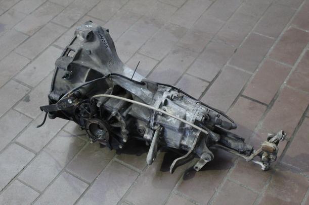 Foto: SCHALTGETRIEBE 4-G  TYP 32 eines VW PASSAT 1,31