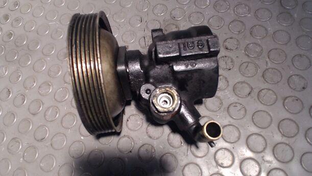 Foto: LENKGETRIEBEPUMPE eines Fiat Brava 1.4 12V