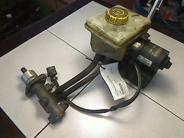 Foto: HAUPTBREMSAGGREGAT ABS eines Volvo 460 2.0i