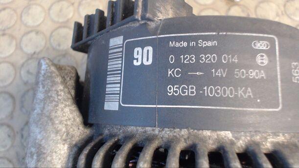 Foto: LICHTMASCHINE BOSCH eines Ford Scorpio Turnier