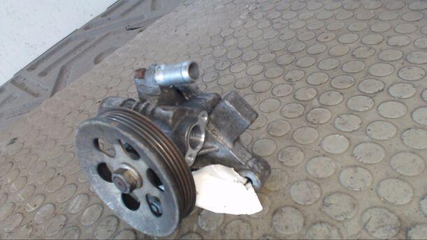 Foto: LENKGETRIEBEPUMPE eines Honda Civic 1.4i