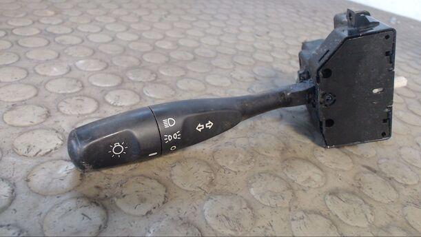 Foto: BLINKSCHALTER/KOMBISCHALTER L eines Mitsubishi Colt 1300