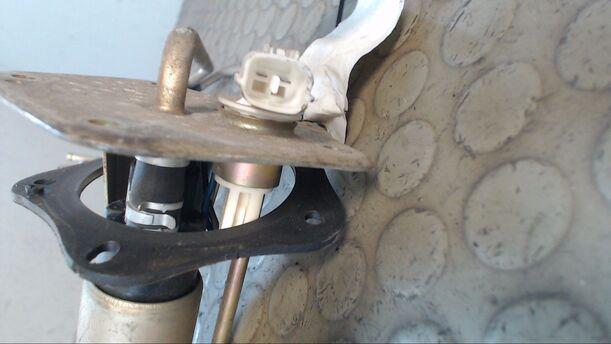 Foto: KRAFTSTOFFPUMPE eines Mitsubishi Colt 1300