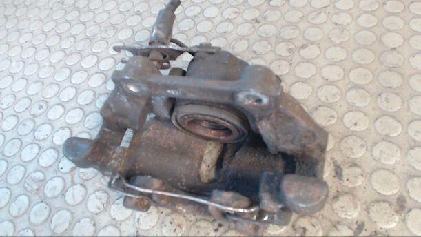 Foto: BREMSSATTEL VORN RECHTS eines Audi A4 1.8