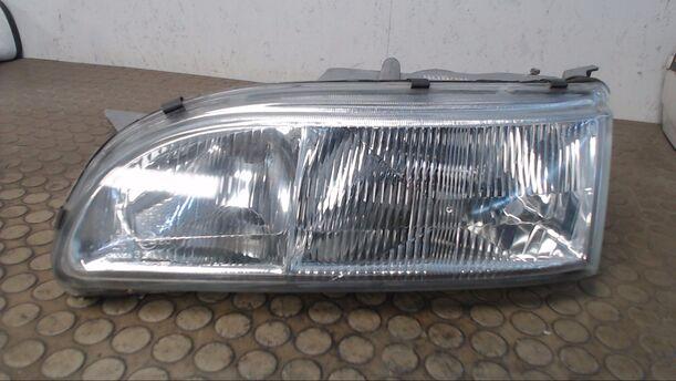 Foto: SCHEINWERFER LINKS eines Hyundai Sonata 2.0i 16V