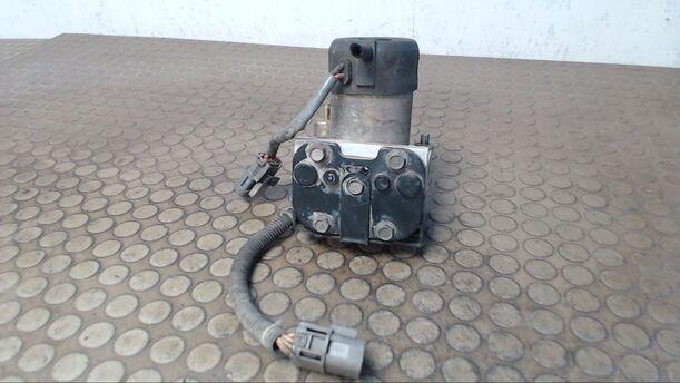 Foto: HAUPTBREMSAGGREGAT ABS eines Hyundai Sonata 2.0i 16V