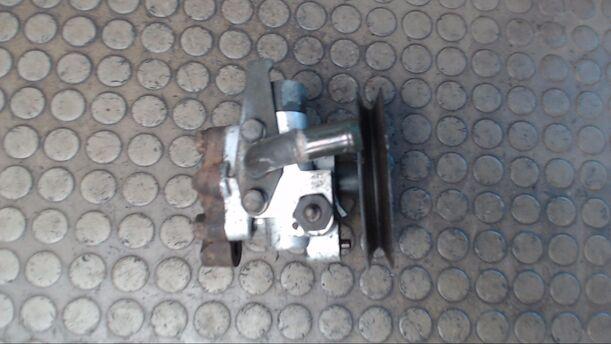 Foto: PUMPE SERVOLENKUNG eines Hyundai Sonata 2.0i 16V