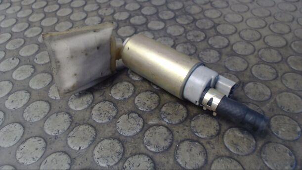 Foto: KRAFTSTOFFPUMPE eines Hyundai Sonata 2.0i 16V