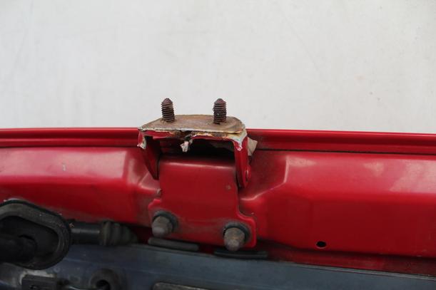 Foto: HECKKLAPPE OBEN / HECKSCHEIBE eines Honda Civic 1.5i