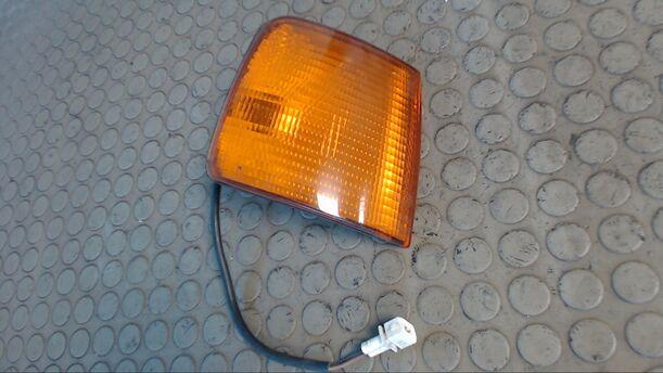 Foto: BLINKER VORNE RECHTS eines VW Passat Variant 1.8