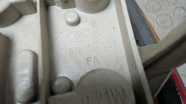 Foto: HECKLEUCHTE / RÜCKLICHT LINKS eines Ford Sierra Turnier GLX