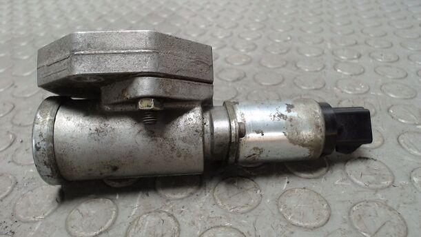 Foto: LEERLAUFREGELVENTIL eines Ford Sierra Turnier GLX