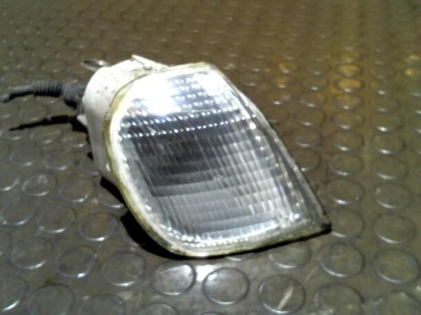 Foto: BLINKER VORN RECHTS eines Alfa Romeo 145 1.7 16V Club