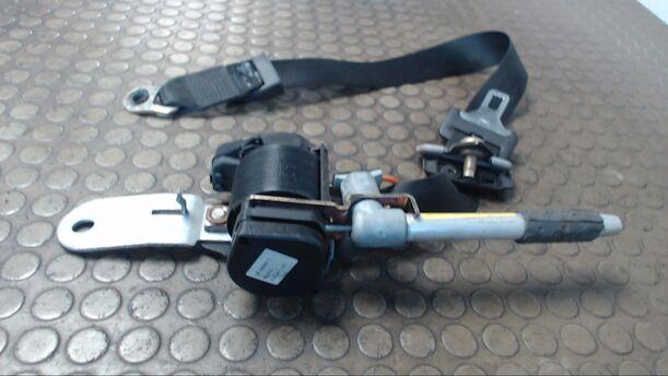 Foto: SICHERHEITSGURT VORNE LINKS eines Mitsubishi Carisma 1600 CD